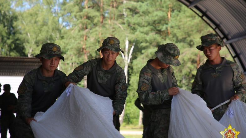 Білорусь та Китай проводять військові навчання неподалік кордону Волинню