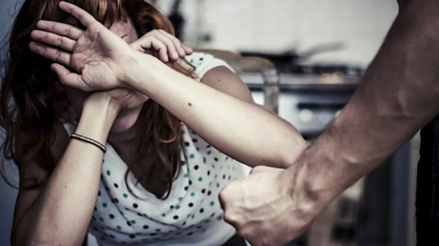 Бив і принижував дружину: на Волині чоловіка покарали за домашнє насильство