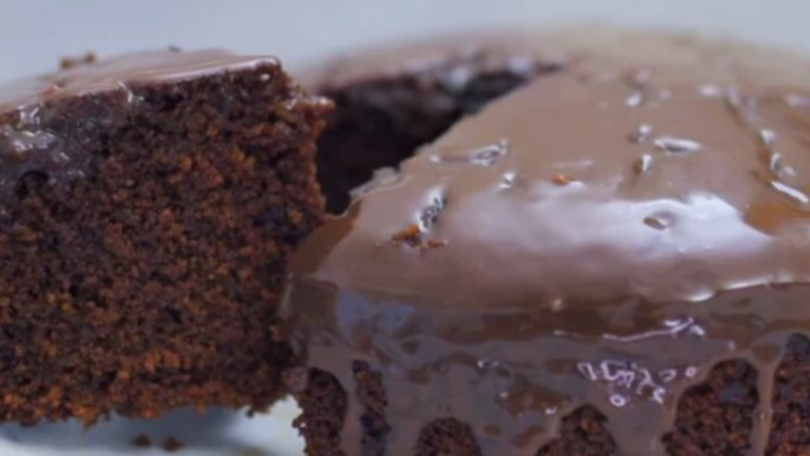 Шоколадний манник «1 стакан»: простий десерт, який готується дуже швидко