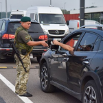 Польща може призупинити пропуск вантажівок через Ягодин: що сталося