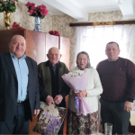 Має 3 дітей, 10 онуків та 11 правнуків: у громаді на Волині з 90-річчям привітали довгожителя