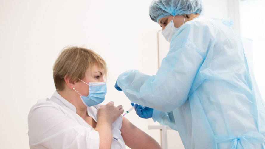 У Луцьку медсестра підробляла сертифікати про вакцинацію