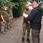 У 20 років обрав захищати Україну: воїна з Волині нагородили відзнакою «За поранення»