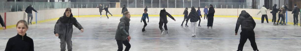 Нова локація – нові емоції: у Луцьку відкрили льодову арену «Снігова королева»