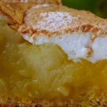 Пляцок «Яблука під снігом»: ніжний десерт, що тане в роті