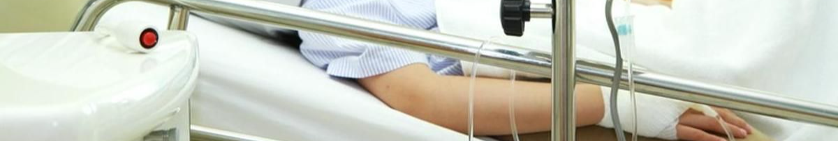 На Волині школярка потрапила до лікарні після розпиття алкоголю в дворі