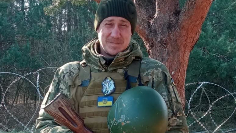 Куля влучила просто в шолом: історія волинського прикордонника, якому екіпірування врятувало життя
