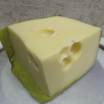 Потрібна лише крапля йоду: як за 2 секунди перевірити твердий сир на вміст пальмової олії