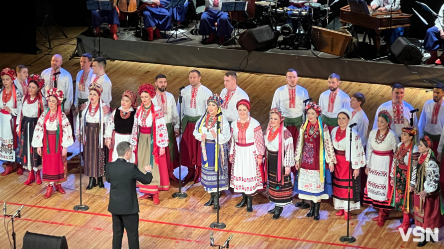 Хор Верьовки у Луцьку: феєричний ювілейний концерт «Піснею єднаєм покоління»