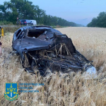 Загинули троє 17-річних дівчат: на Кіровоградщині п'яний поліцейський спричинив страшну аварію. Фото