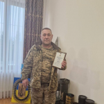 Обороняв Україну на різних ділянках фронту: військовослужбовця з Волині нагородили «Золотим хрестом»