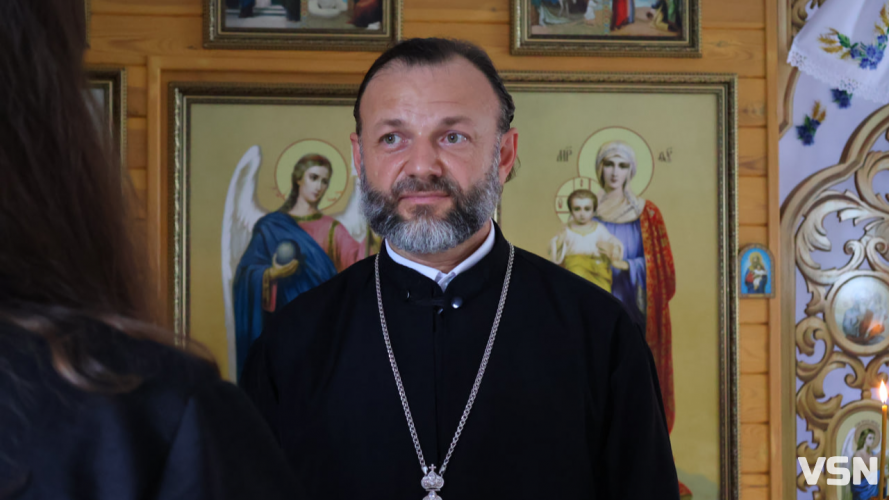 Яблучний Спас це не про яблука: луцький священник пояснив справжній зміст одного з найбільших церковних свят