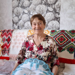 Пів століття присвятила медицині, а все життя — творчості: історія волинської вишивальниці