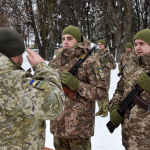 «Краще підписати контракт, ніж боятися, що тебе закинуть в бус»: у Луцьку прикордонники присягнули на вірність народові