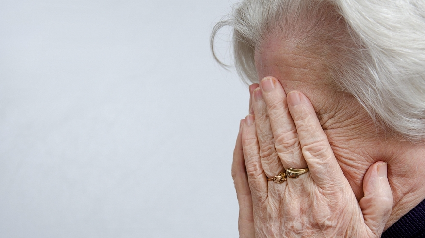 «Ваша донька потрапила в ДТП»: на Волині шахраї виманили у пенсіонерки понад 90 тис. грн