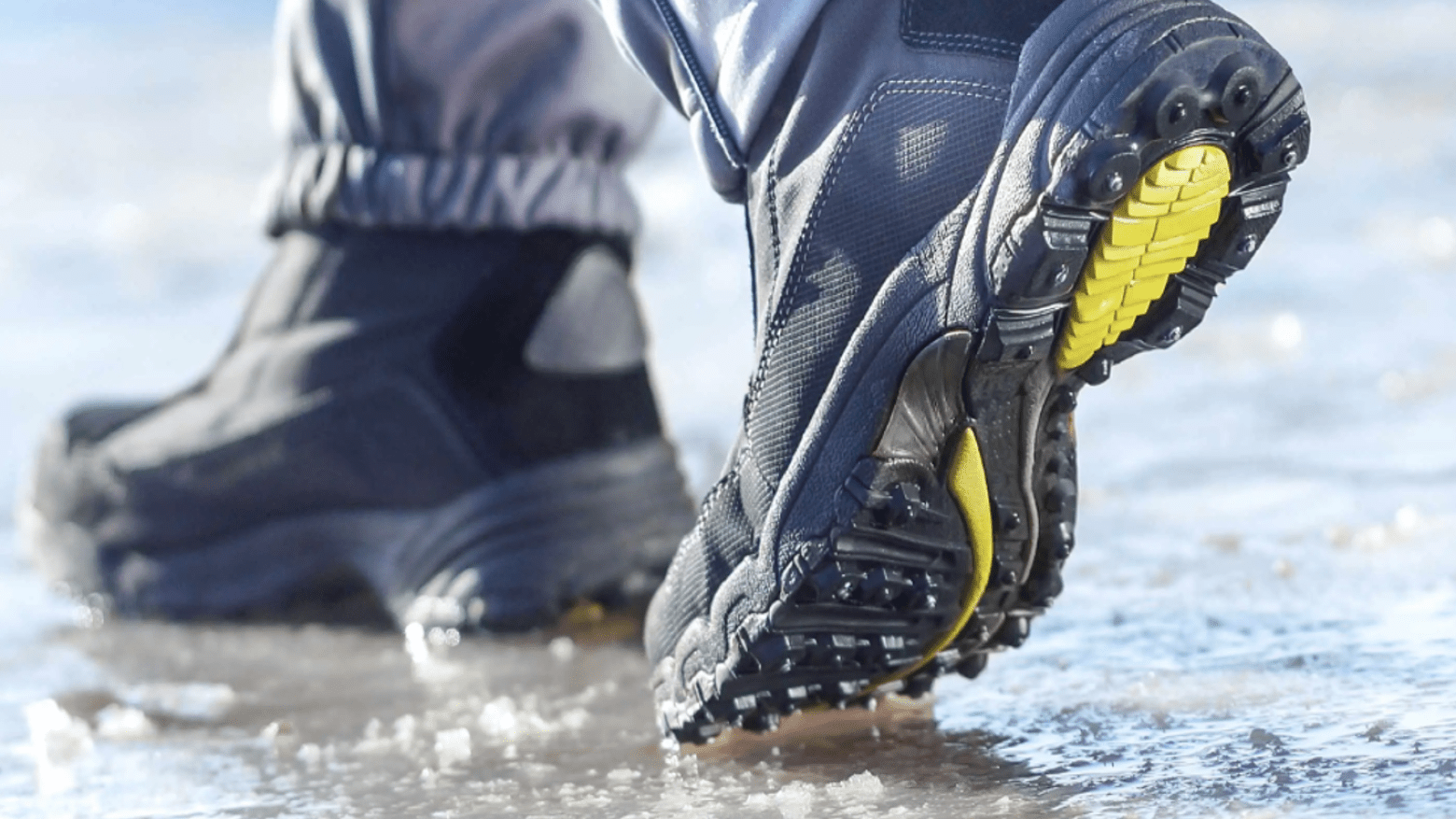 Слизьке взуття більше не проблема: простий спосіб зробити підошву нековзкою