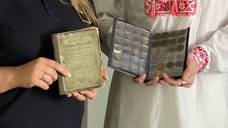 З Волині до Херсона: культурні цінності, конфісковані митниками, поповнили музейний фонд