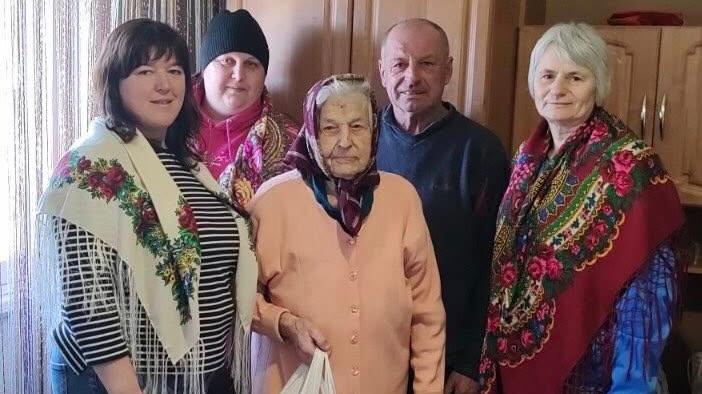 Має 12 онуків і ще більше правнуків: волинянка відзначила 91-річчя