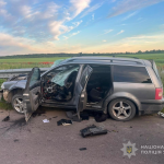 Смертельна ДТП на Волині: неповнолітня водійка врізалася у відбійник, загинув пасажир