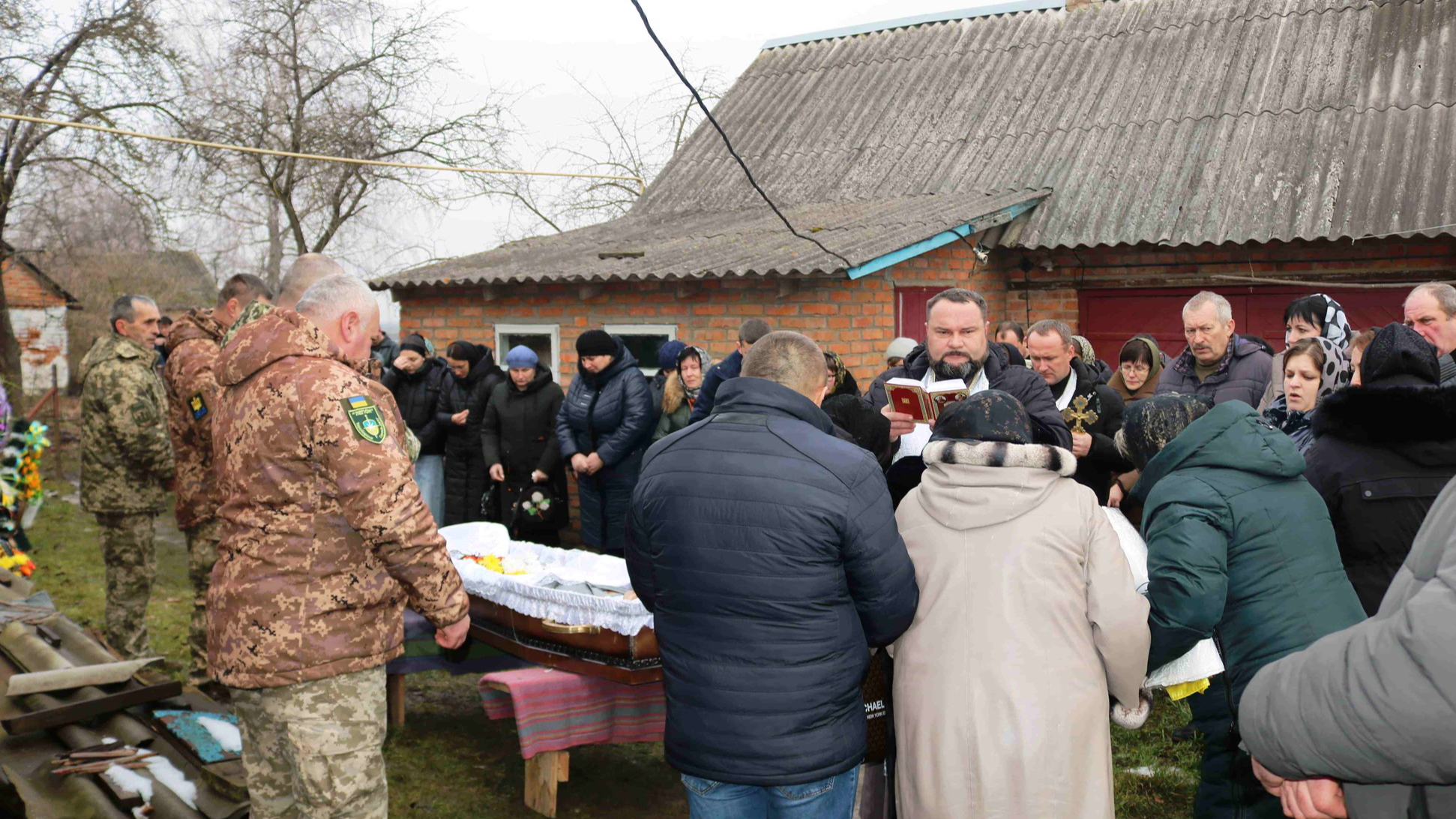 Помер дорогою додому: у Луцькому районі поховали молодого військового Івана Фліса