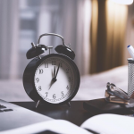 Не забудьте перевести годинники: Україна переходить на зимовий час