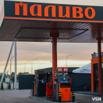 В Україні зросли ціни на пальне: актуальна вартість пального на АЗК «Паливо» та «Рух»