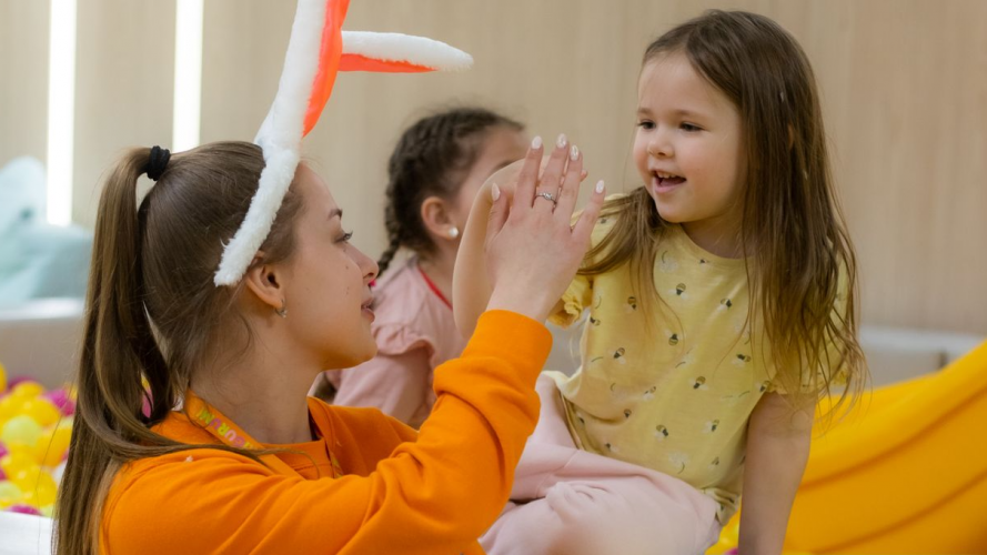 Лучанка нарікає на агенцію з підбору нянь: «кинули» після звільнення їх працівниці