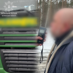 На Волині зупинили п’яного водія вантажівки, який виконував хаотичні маневри на дорозі