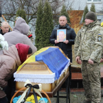 Серце пережило війну, а зупинилося вдома: на Волині попрощалися із померлим воїном Анатолієм Ковальчуком