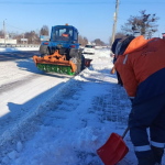 «Років п’ять не було такої зими»: як на Волині розчищали дороги після снігопаду