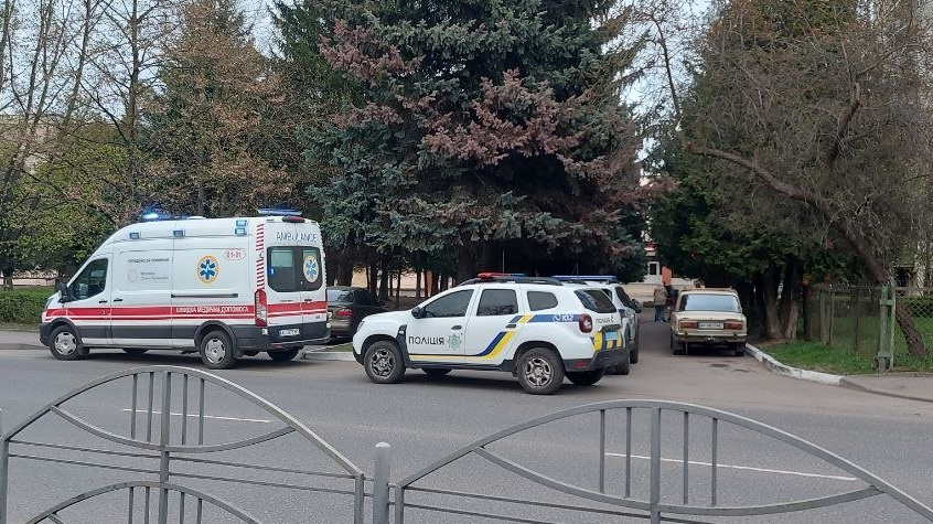 У Луцьку мешканець гуртожитку побив вахтера: потерпілий у лікарні