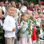 У луцьких школах готуються до нового навчального року: скільки дітей піде до перших класів
