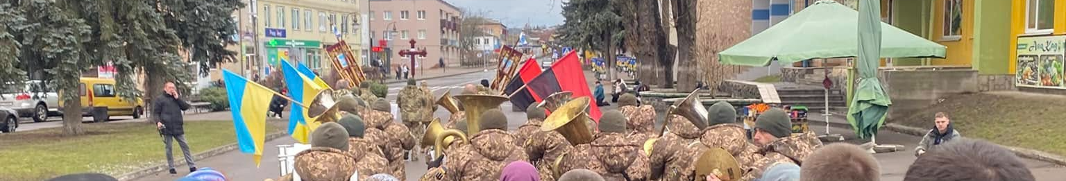 Понад рік вважався зниклим безвісти: У Луцькому районі попрощалися з Героєм Олександром Юрчуком