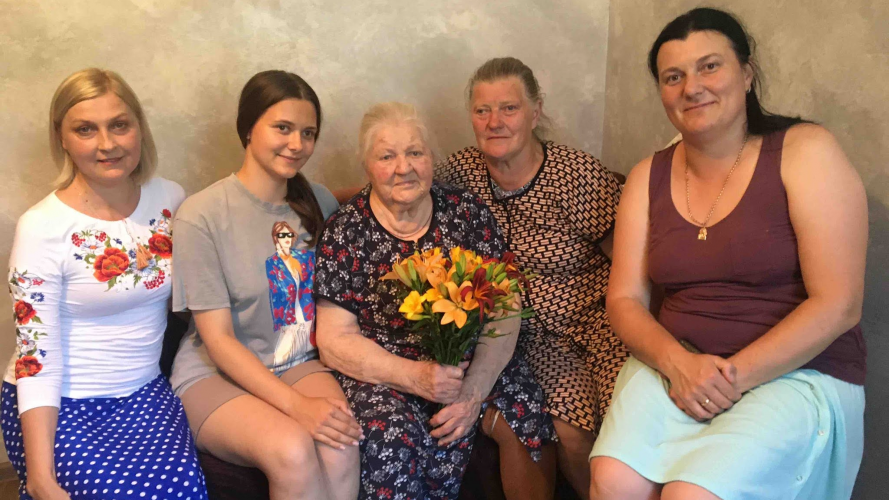 Пережила війну, працювала на залізниці й у колгоспі: волинянка відзначила поважний 94-й день народження
