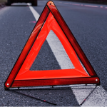 На Волині судили водія Tesla, який під дією наркотиків врізався в паркан