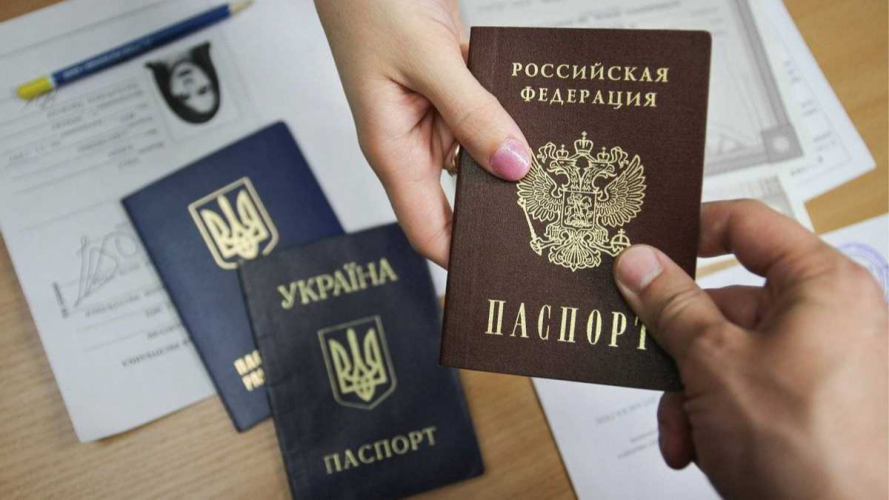 На Запоріжжі окупанти змусили отримати російські паспорти близько трьох тисяч працівників АЕС
