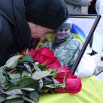 Після довгих місяців невідомості: на Волині провели в останню путь захисника Віталія Дудика