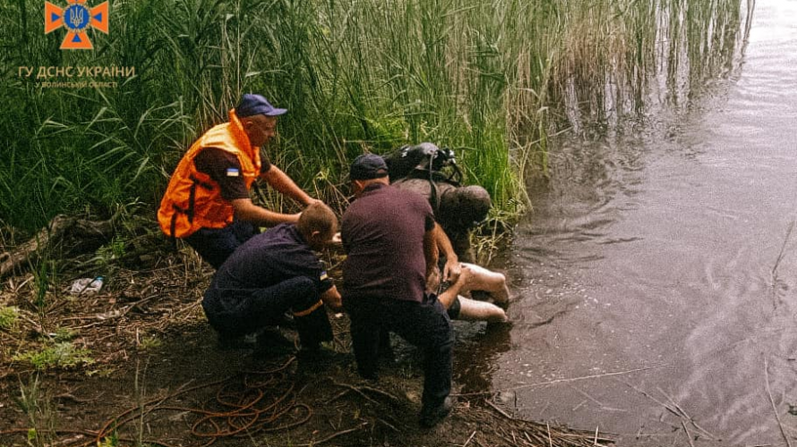 В озері на Волині втопився молодий чоловік