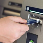 В Україні посилюють правила поповнення банківських карток через термінали: що та коли зміниться