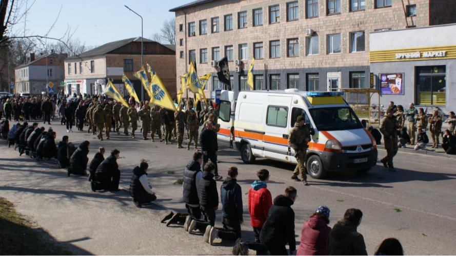 У громаді на Волині попрощалися із 23-річним розвідником «Азова» Назаром Поліщуком