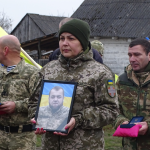 Добровольцем пішов до війська: на Волині попрощалися з Героєм Сергієм Попрійчуком