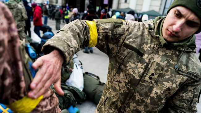 Мобілізація 2023: чи призвуть чоловіка до ЗСУ, якщо родина чекає на третю дитину