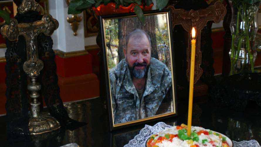 «Краще піду я, щоб не прийшли до моїх дітей»: волинянка просить присвоїти звання Героя України для загиблого чоловіка