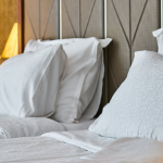 Як відбілити подушку вдома: простий спосіб