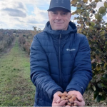 Бізнес на горіхах: волинянин отримав грант від держави і почав вирощувати фундук