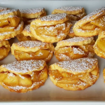 Ароматне печиво з яблуками та корицею: простий рецепт домашнього затишку