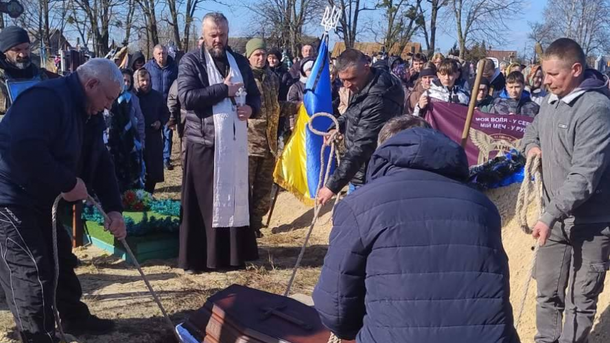 Тривалий час вважався зниклим безвісти: на Волині поховали Героя Богдана Тюхтея