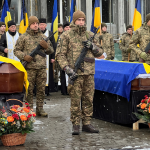 Громада втратила двох Героїв: на Волині попрощалися з Кірілом Євтушиком та Олегом Чугусовим