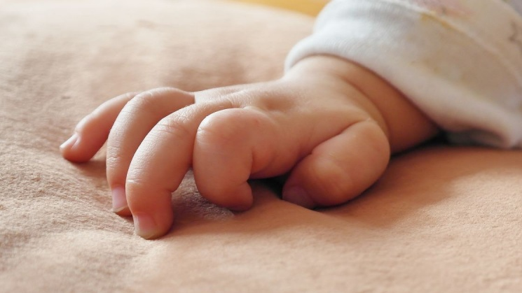Батьки звинувачують лікарів: на Рівненщині за загадкових обставин померло немовля
