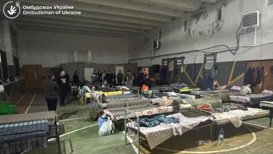 В Ужгородському ТЦК виявили серйозні порушення прав людини — омбудсман. Відео